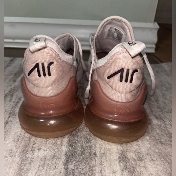 Nike Air Max 270 in Cream and Black - Picture 3 of 6